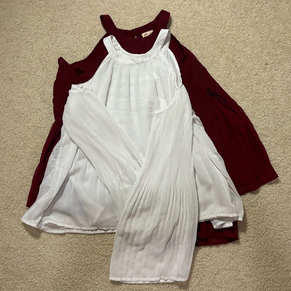 Off the shoulder pleated tops - Picture 1 of 5